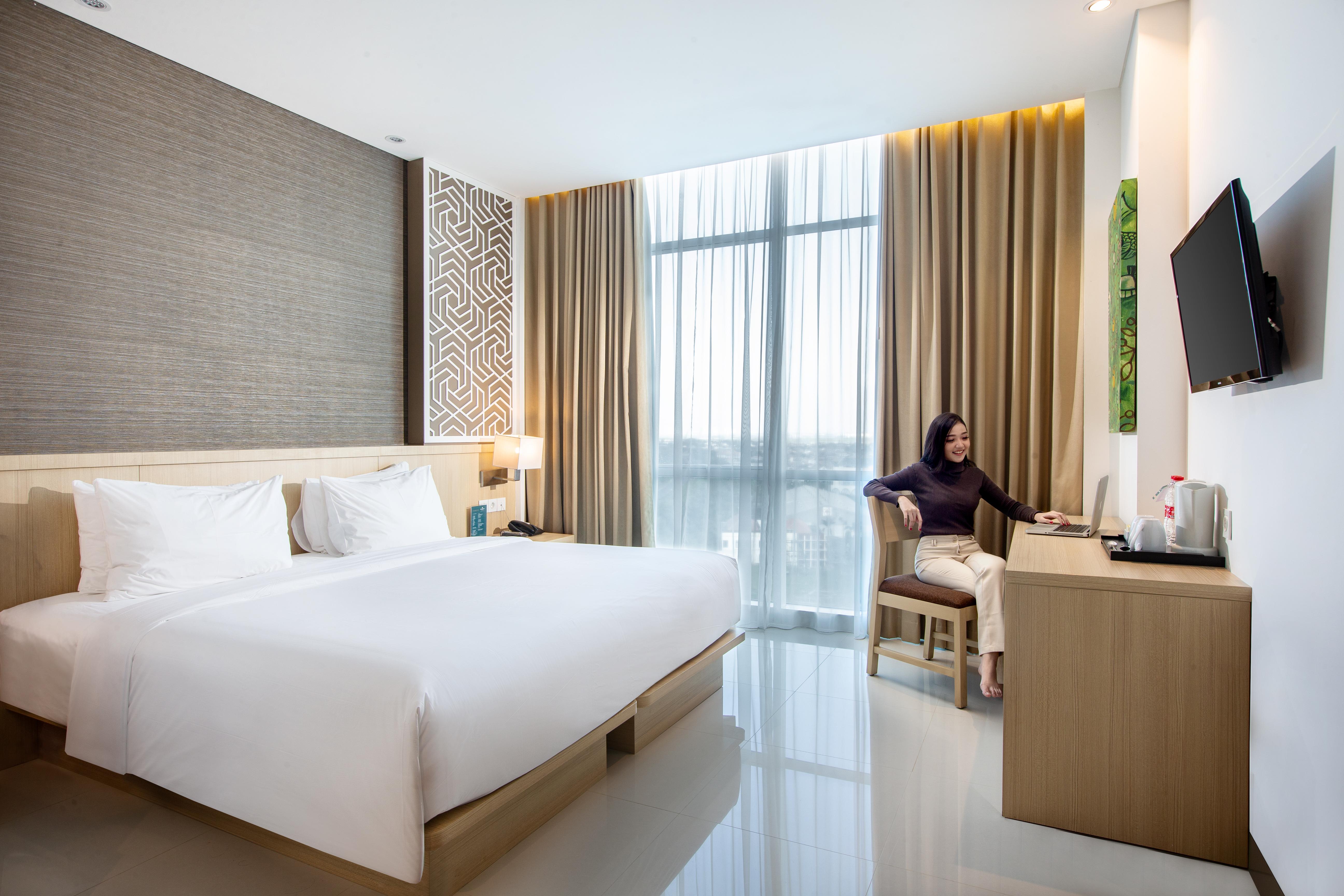 Hotel Santika Gresik Exterior foto