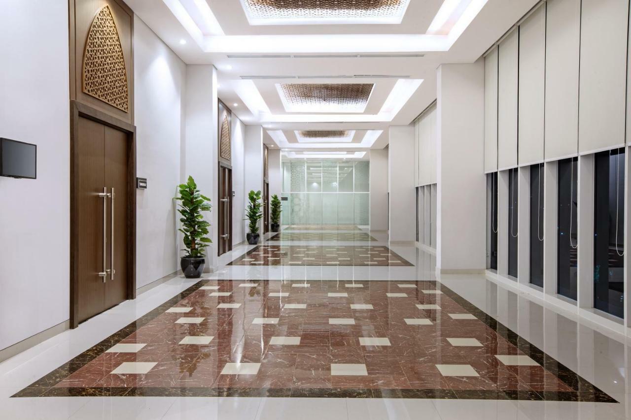 Hotel Santika Gresik Exterior foto